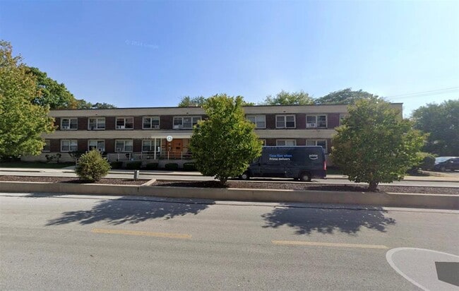 Building Photo - 9800 S Campbell Ave