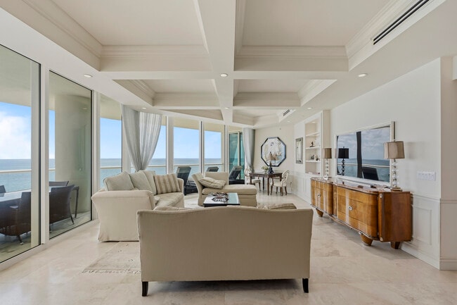 Building Photo - 16051 Collins Ave
