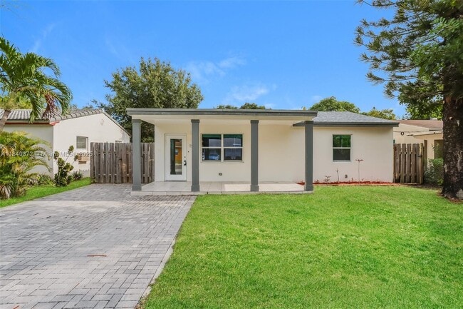 Primary Photo - 1520 NW 1st Ave