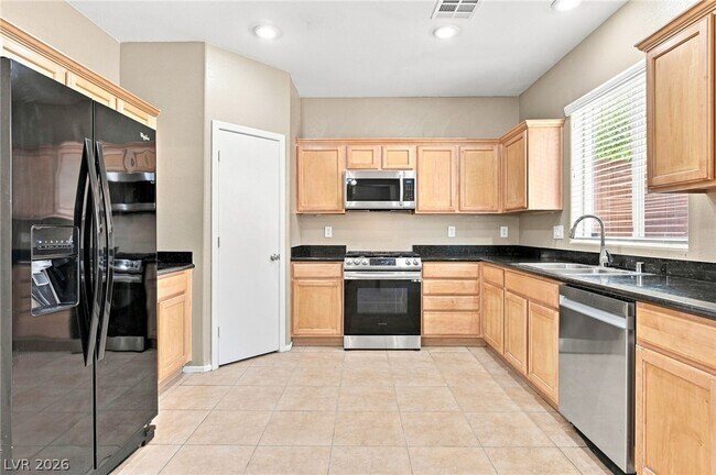 Building Photo - 11240 Woodland Violet Ave