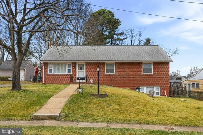 Building Photo - 110 Carroll Rd