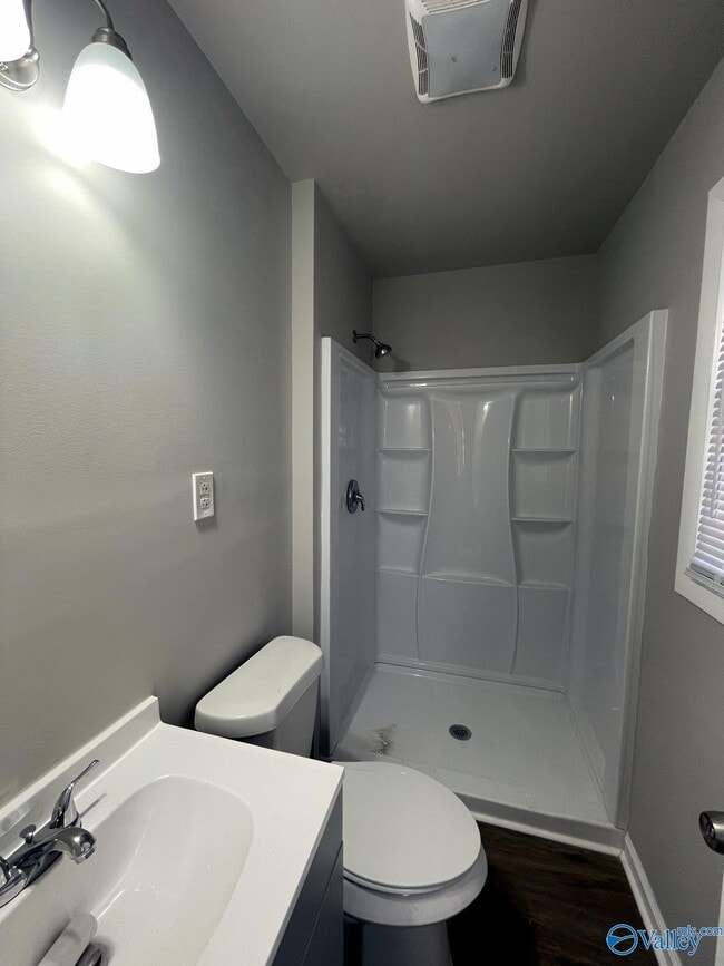 Building Photo - 4708 Lumary Dr NW