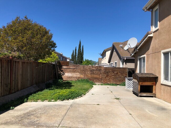 Building Photo - 4317 Spring Creek Ct