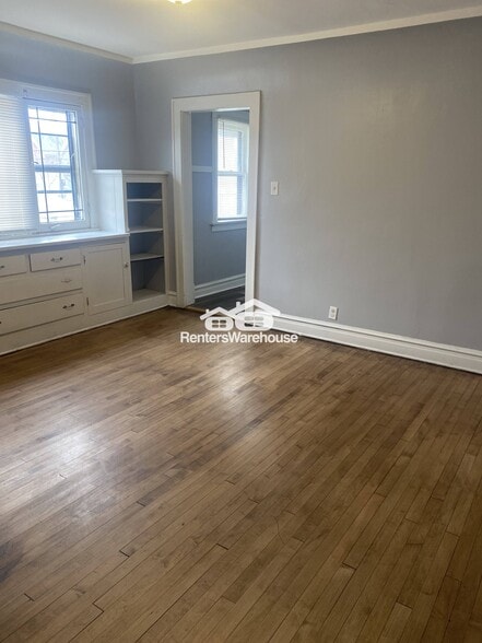 Building Photo - 2703 N 39th St