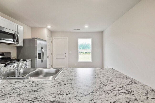 Building Photo - 817 Ashford Dr
