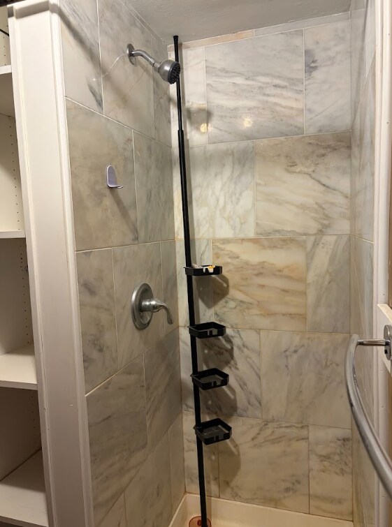 Building Photo - 12 Church St