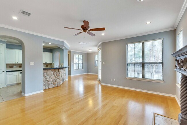 Building Photo - 11603 Ladera Vista Dr