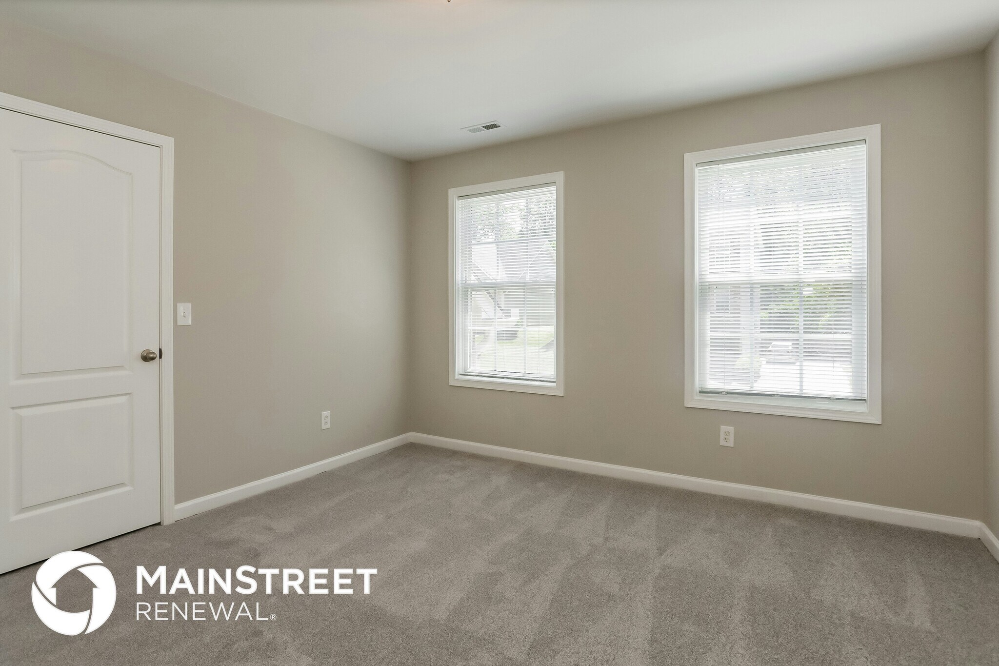 Building Photo - 1299 Vonda Ln SW