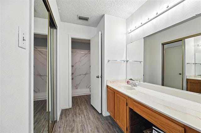 Building Photo - 2108 Chatham Square Ct