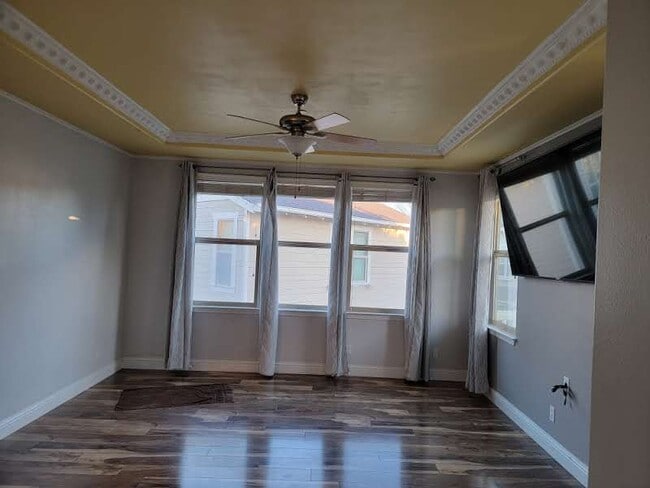 Building Photo - 469 Hawk Dr