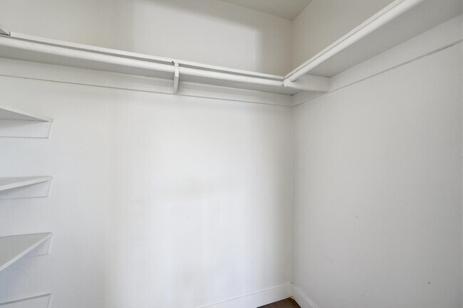 Building Photo - 2558 N 40th St