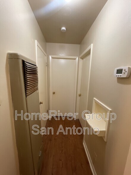 Building Photo - 234 Sunnyland Dr