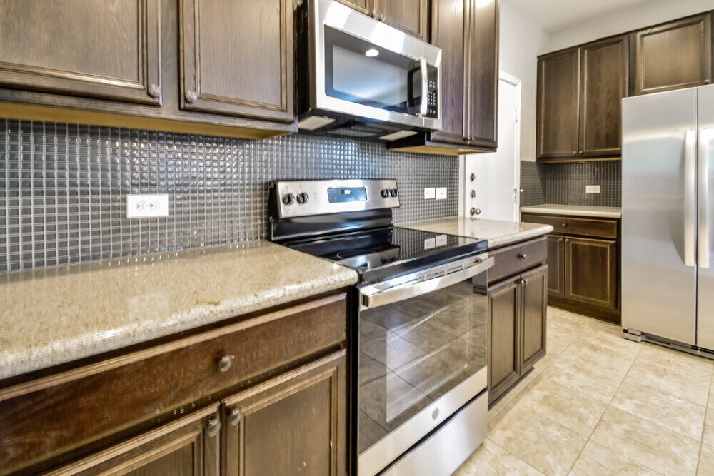 Building Photo - 6839 Loma Blanca