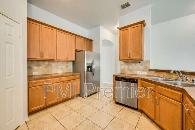 Building Photo - 4005 Ringdove Way