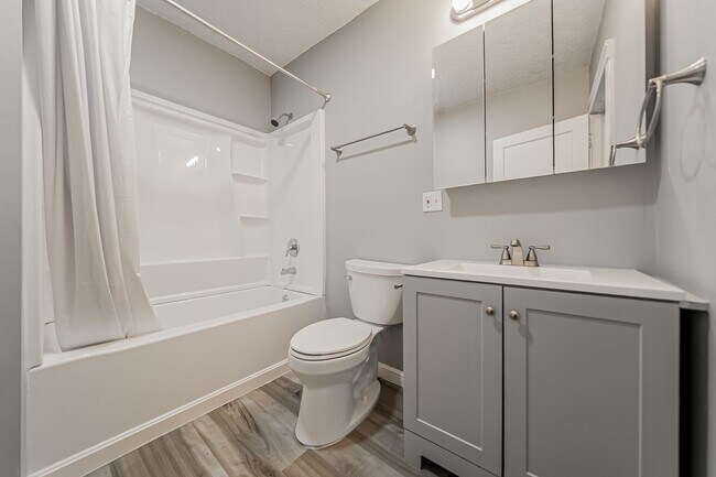 Building Photo - 841-841 Allison Ave