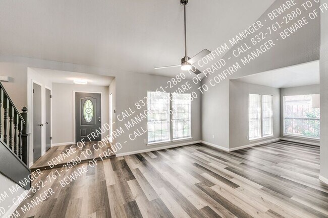 Building Photo - 8805 Wood Glen Dr