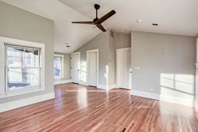 Building Photo - Exceptional 3 Bedroom Home with office & detached flex space