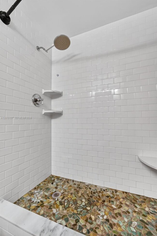 Building Photo - 4250 SW 70th Terrace