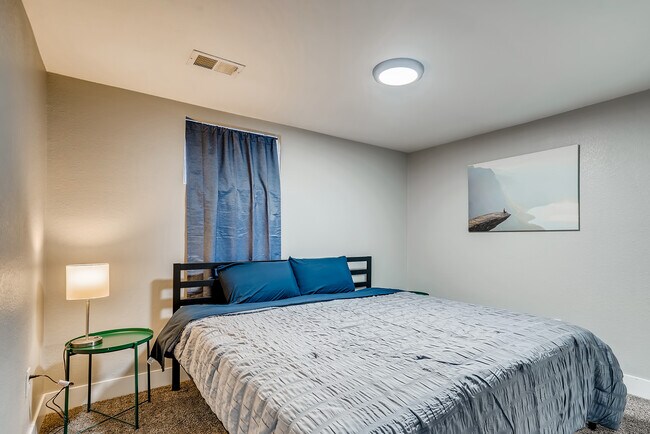 Building Photo - 3110 Mowry Pl
