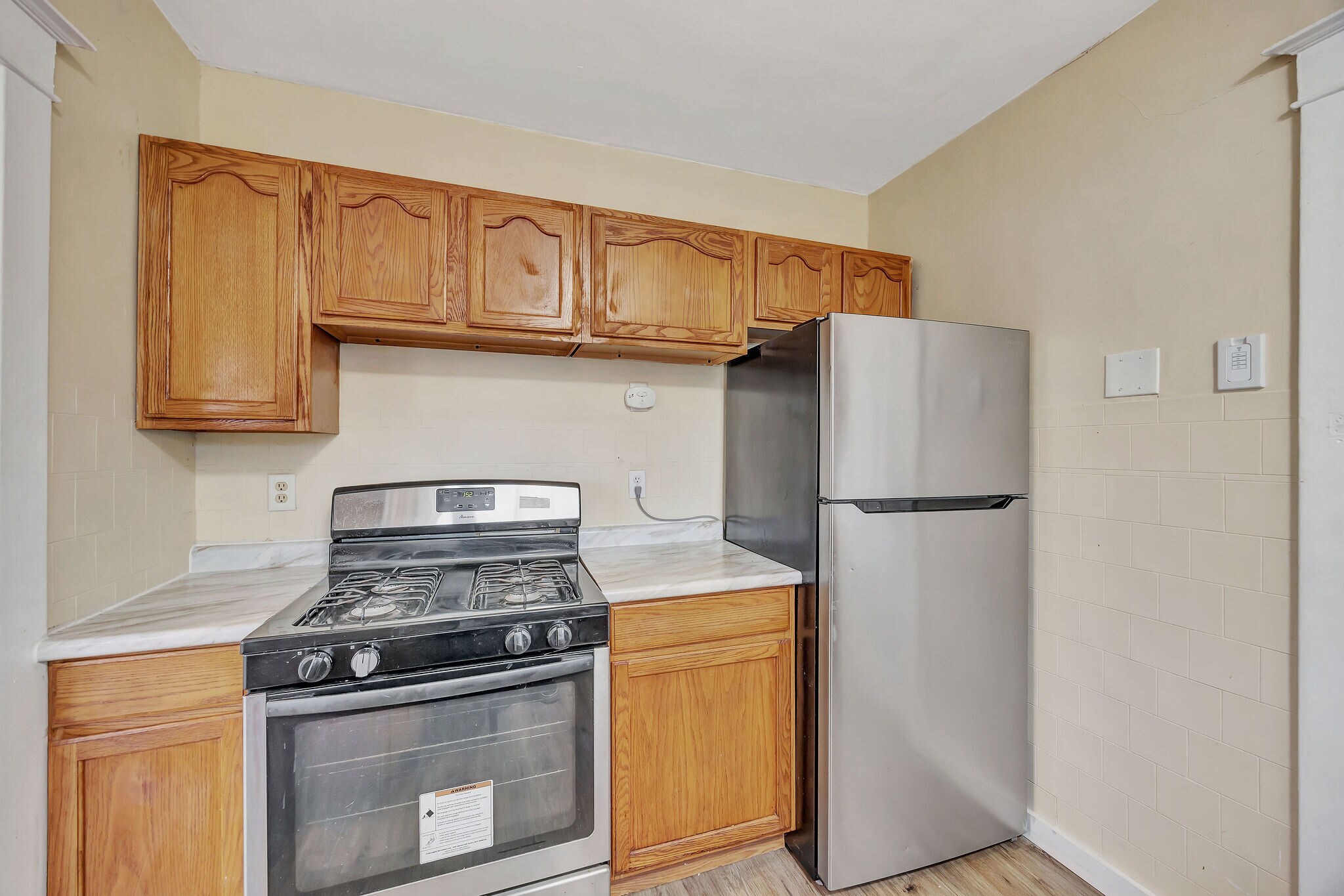 Building Photo - 2243 Hannaford Ave