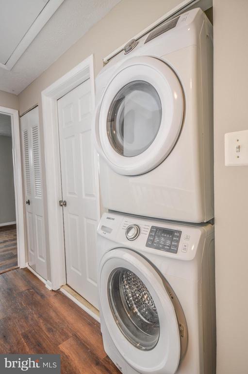 Building Photo - 12509 Laurel Grove Pl