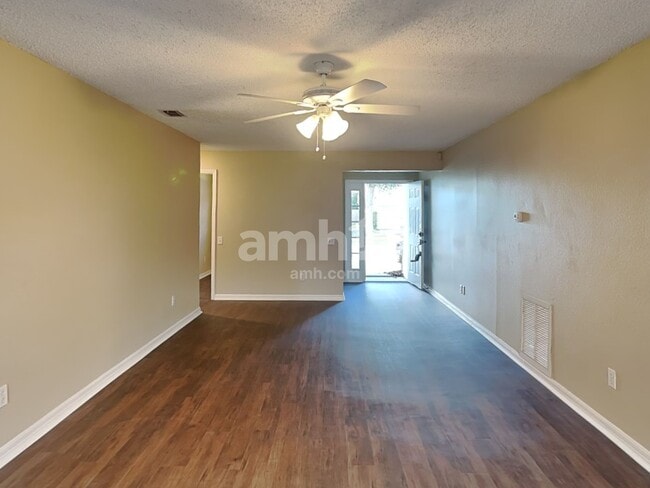 Building Photo - 12519 Dawn Vista Dr