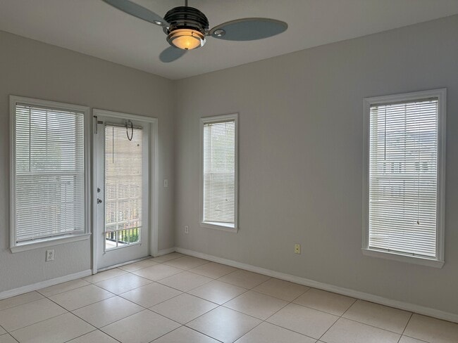 Building Photo - 3621 Conroy Rd