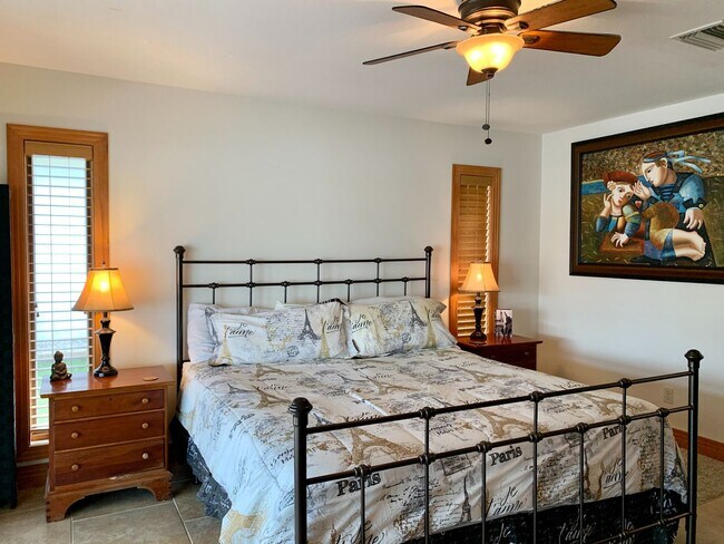Building Photo - AVAILABLE 2027 SEASON! ! PGI HEATED POOL, WATERFRONT, BOAT LIFT
