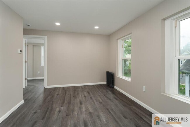 Building Photo - 1625 Parker Rd