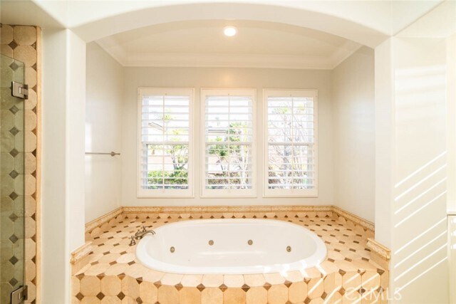 Building Photo - 7 Camellia