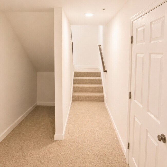Building Photo - 1206 Marsalis Pl