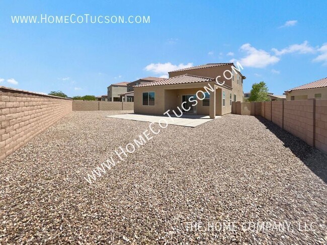 Building Photo - 7540 S Circulo Rio Blanco