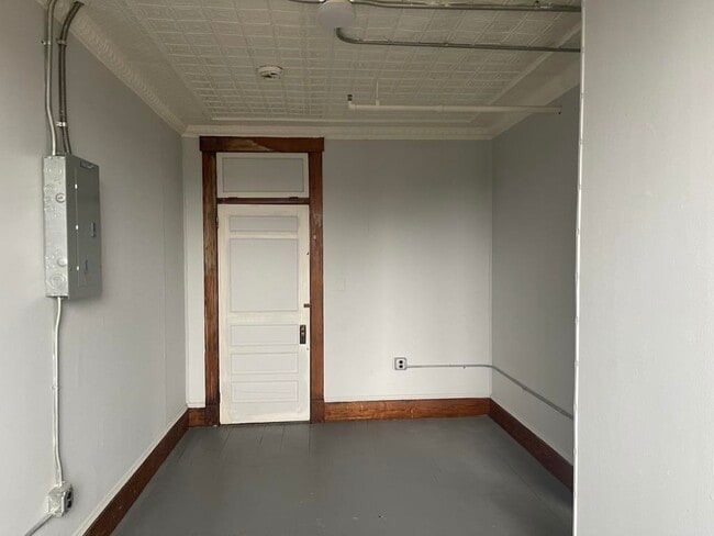 Building Photo - 41-43 Central St