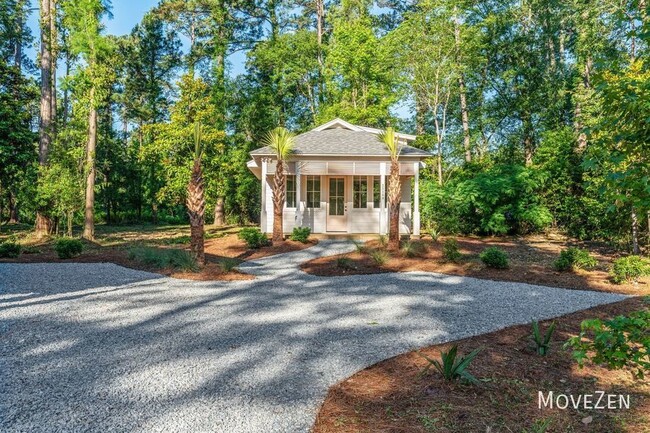 Building Photo - 1110 Tree Canopy Way A Wilmington, NC 2840...