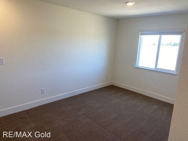 Building Photo - 3 br, 2.5 bath House - 1982 Amazonite Drive