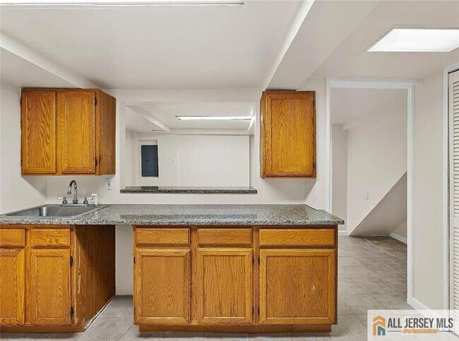 Building Photo - 1 Stanton St