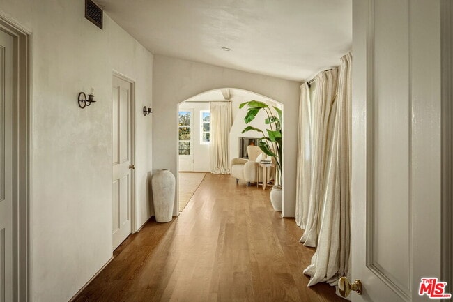 Building Photo - 1744 Reedvale Ln