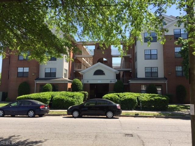 Building Photo - 1049 W 49th St