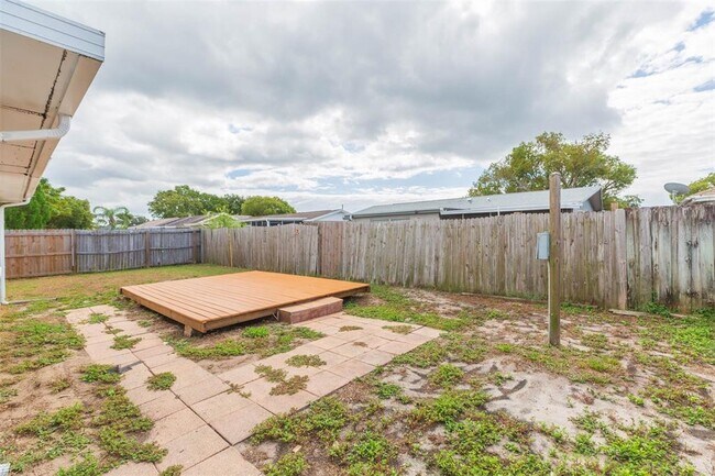 Building Photo - 4204 Newbury Dr