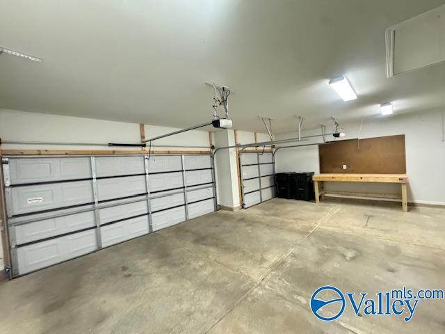 Building Photo - 332 Fenrose Dr