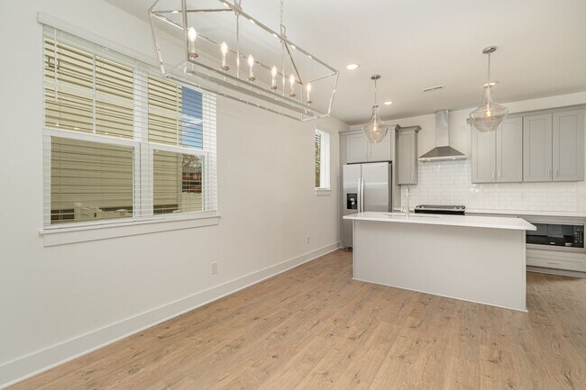 Building Photo - 725 Caraway Ln
