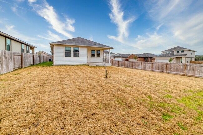 Building Photo - 101 Red Cedar Ct