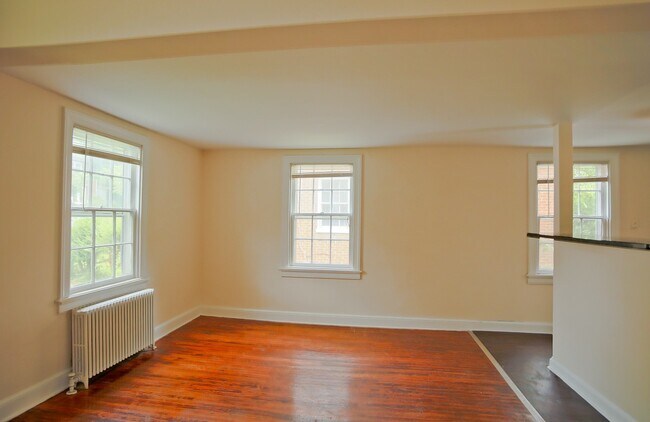 Building Photo - 8br Single Family Home on 14th St NW  (MIN...