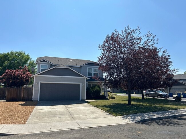 MOVE IN SPECIAL! 3 Bedroom/ 2.5 Bathroom ... - MOVE IN SPECIAL!  3 Bedroom/ 2.5 Bathroom ...