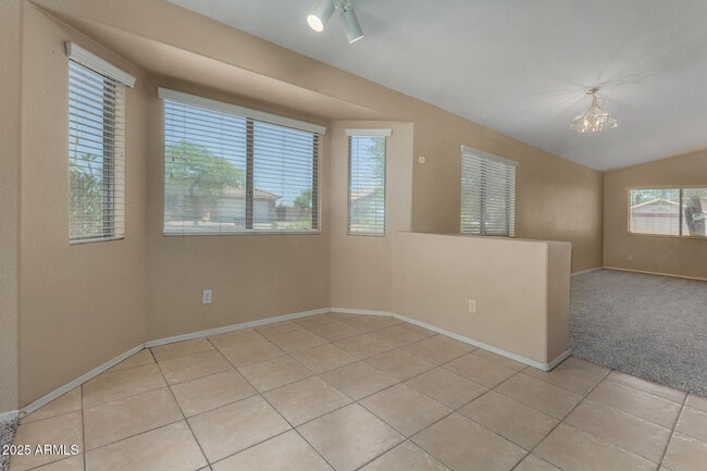 Building Photo - 13861 W Elm St