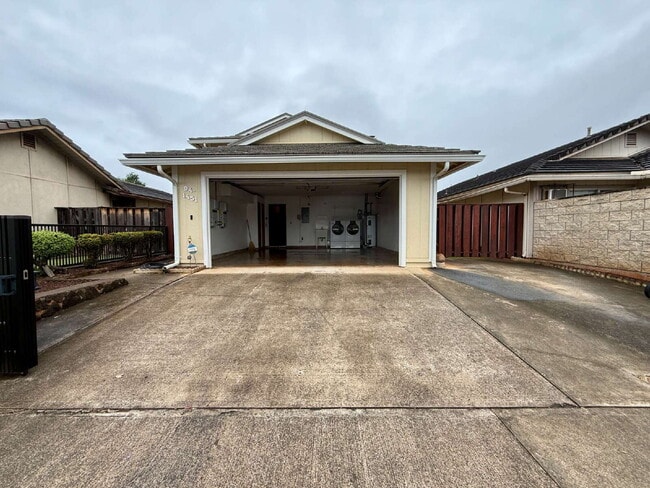 Building Photo - Spacious Upgraded 4-Bedroom Home in Waipio Gentry