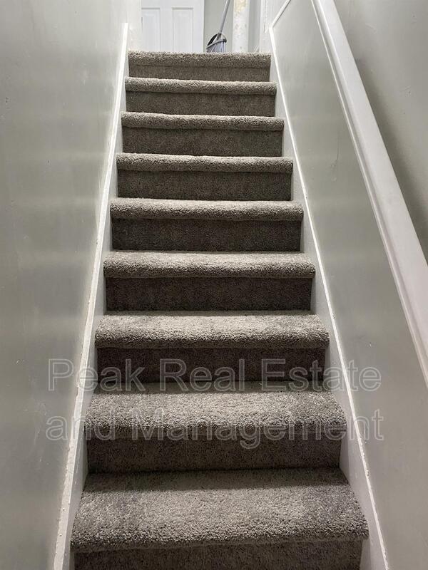 Building Photo - 1154 Prospect Ave SE