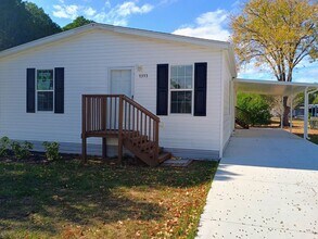 Building Photo - 55 and older Golf Course Community 3 bed 2 bath New build