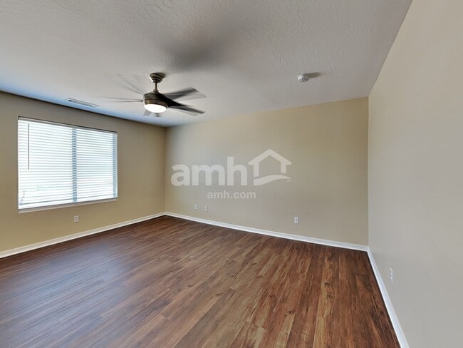 Building Photo - 9318 N 186th Ln