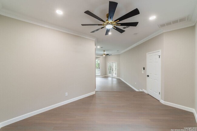 Building Photo - 18605 Elmbrook